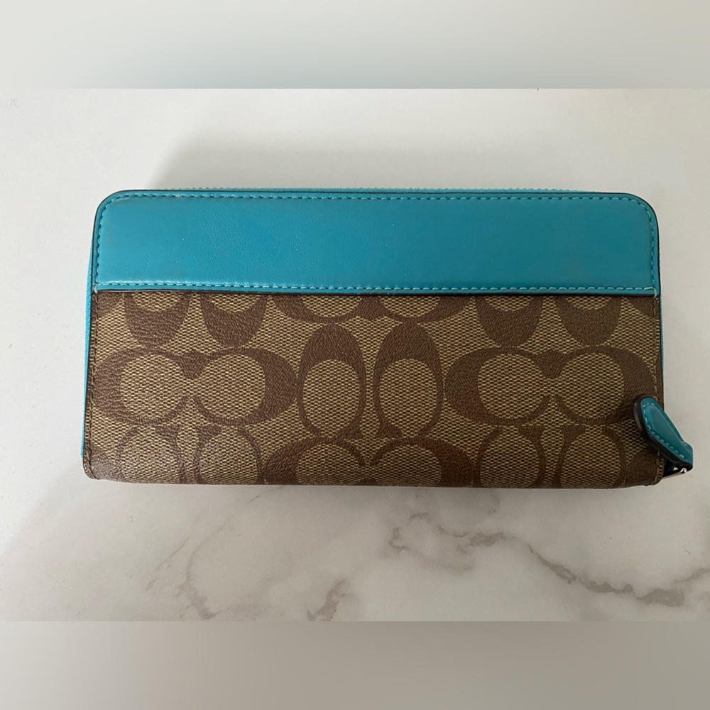 Coach wallet